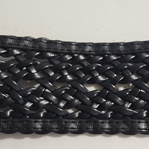 Elegant Black Woven Belt - Picture 8 of 12